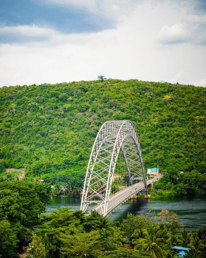 Bridgeview Resort Akosombo ภายนอก รูปภาพ